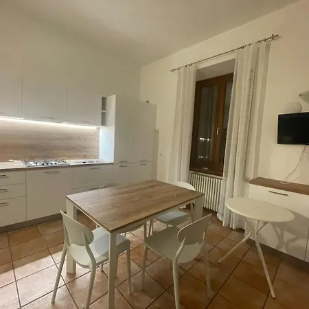 Zwei-zimmer-wohnung Mit Seeblick By Interhome Apartman