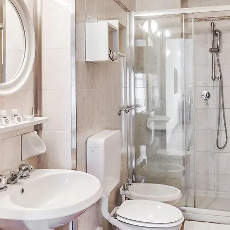 Appartamento Zwei-zimmer-wohnung Mit Seeblick By Interhome Malcesine